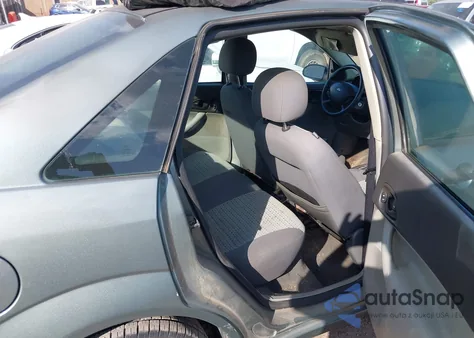 2006 Ford Focus Zx4 from USA, damaged, VIN 1FAHP34N96W174490